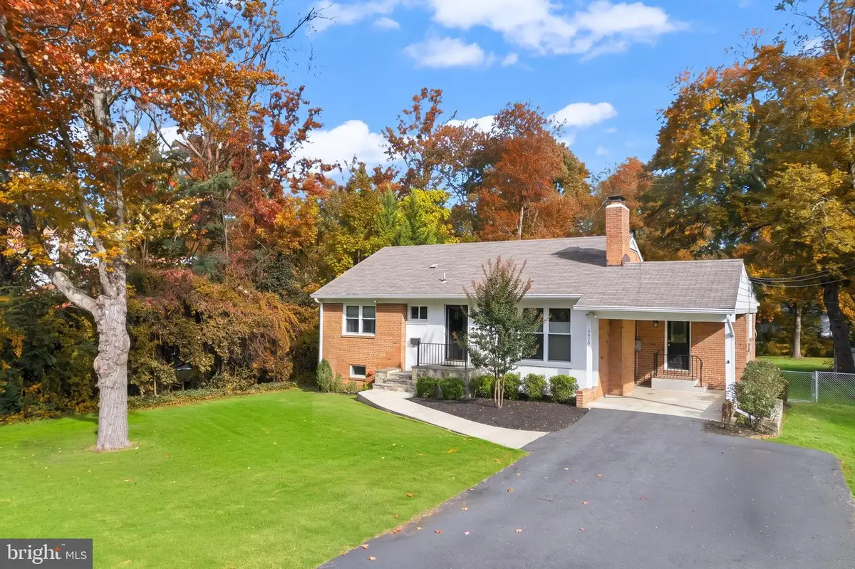 6620 Kerns Rd, Falls Church, VA 22042 - #1