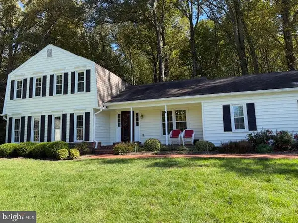 6119 Kings Color Dr, FAIRFAX, VA 22030