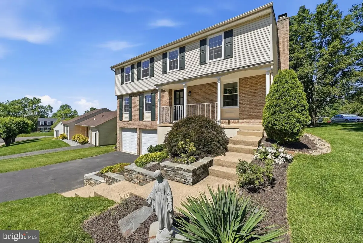 6816 Rock Creek Ct, Alexandria, VA 22306 - #1