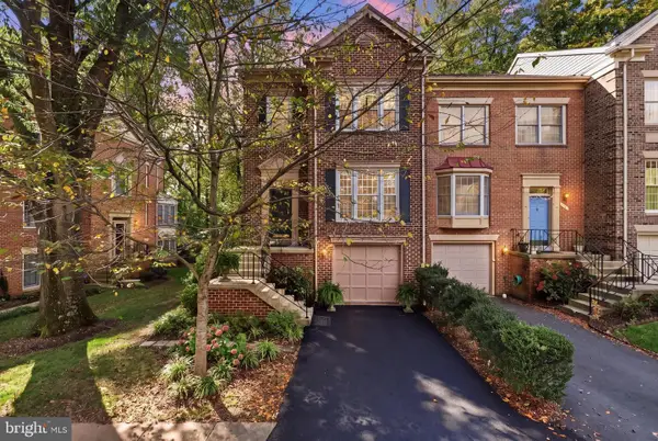 6352 Tisbury Dr, BURKE, VA 22015