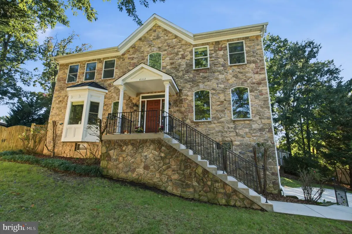 6312 Maryview St, Alexandria, VA 22310 - #1