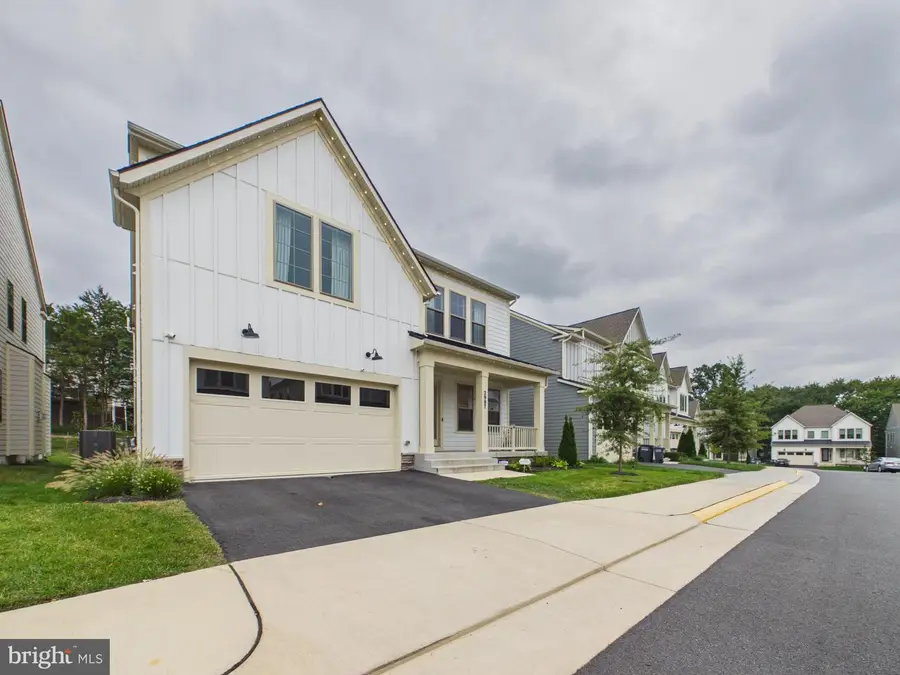 2907 Home Pl, Fairfax, VA 22031 - #2