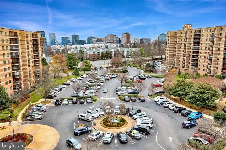 8360 Greensboro Dr #706, McLean, VA 22102 - #1