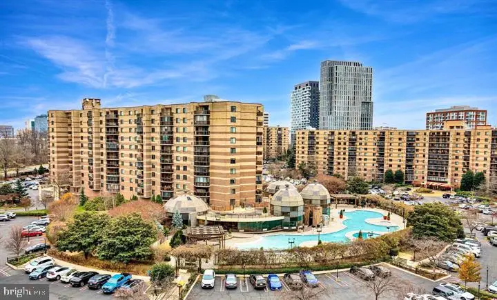 8360 Greensboro Dr #706, McLean, VA 22102 - #2
