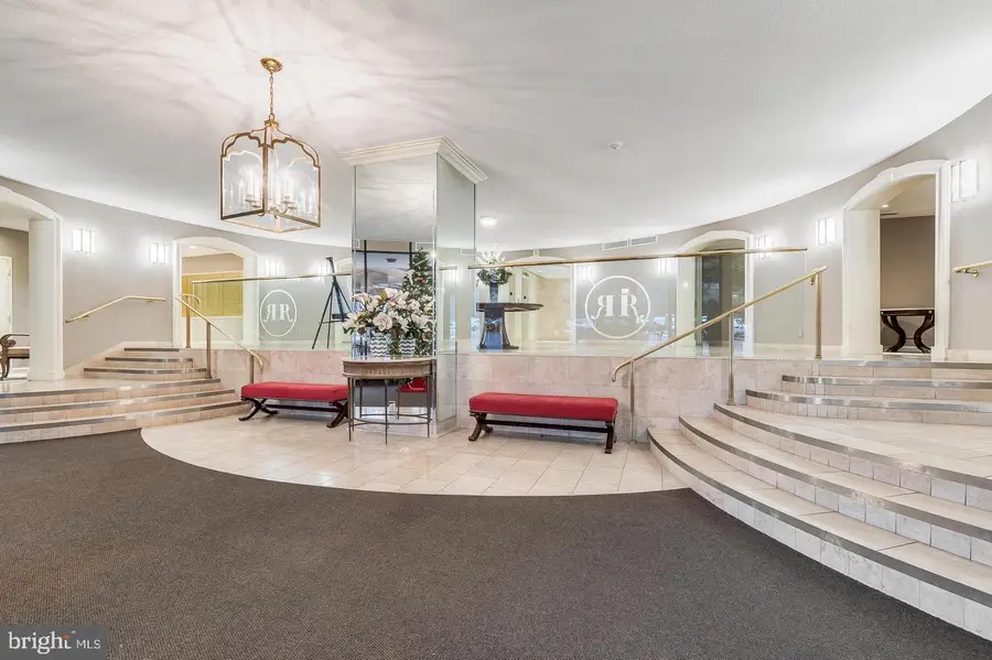 8360 Greensboro Dr #706, McLean, VA 22102 - #3