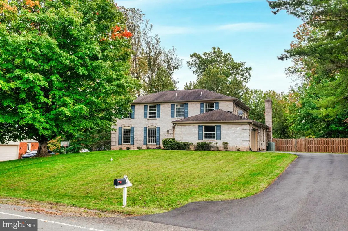 706 Ridge Dr, McLean, VA 22101 - #1