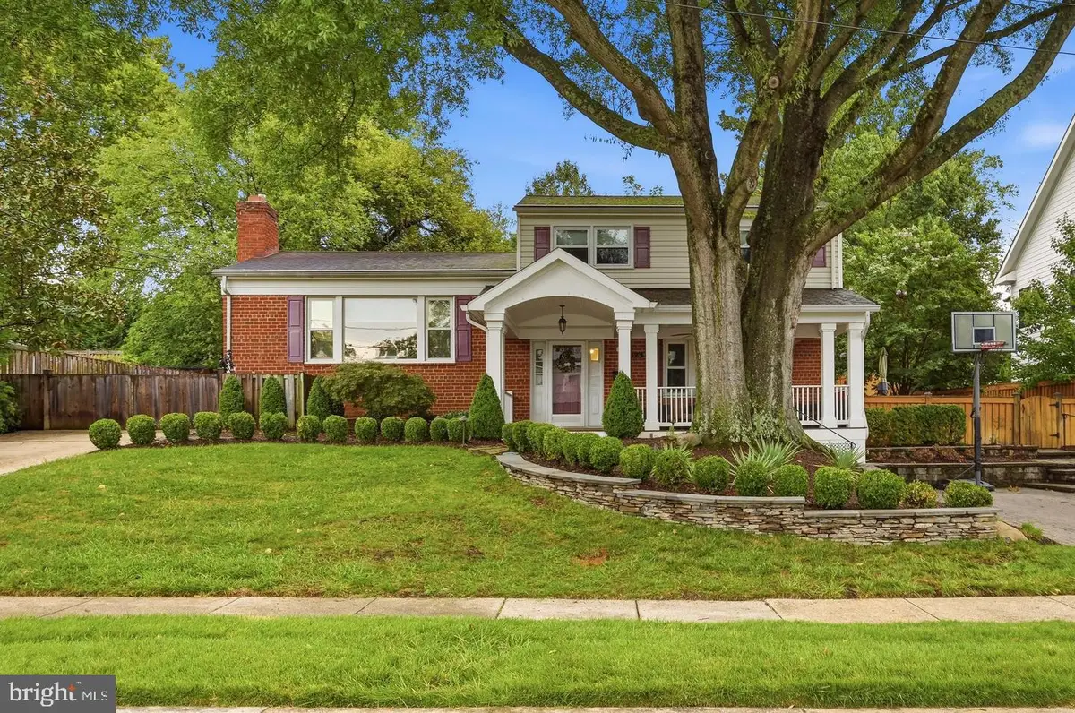 1825 Dalmation Dr, McLean, VA 22101 - #1