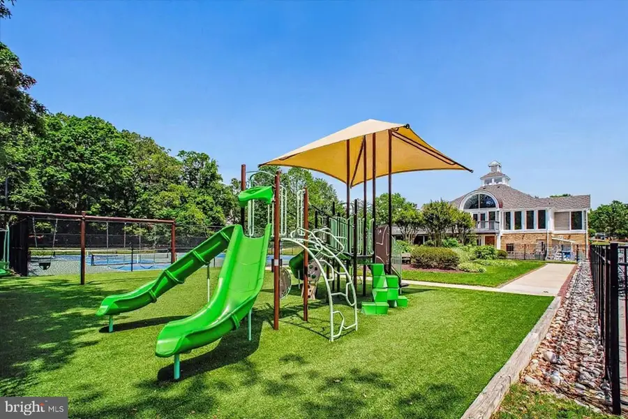 7420 Heatherfield Ln, Alexandria, VA 22315 - #3