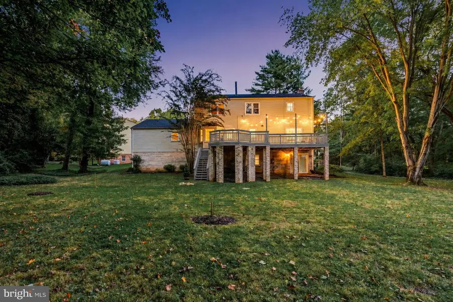 1360 Snow Meadow Ln, McLean, VA 22102 - #3