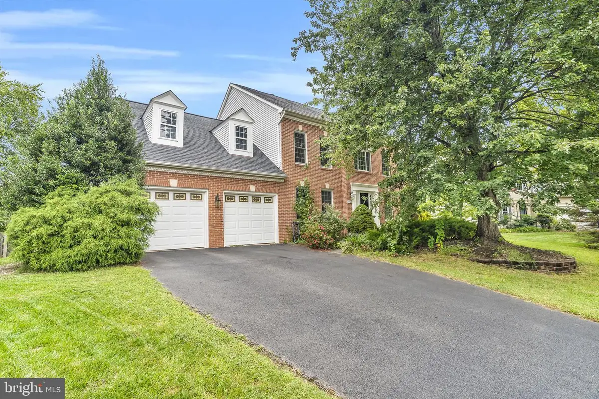 2608 Chriswell Pl, Herndon, VA 20171 - #1