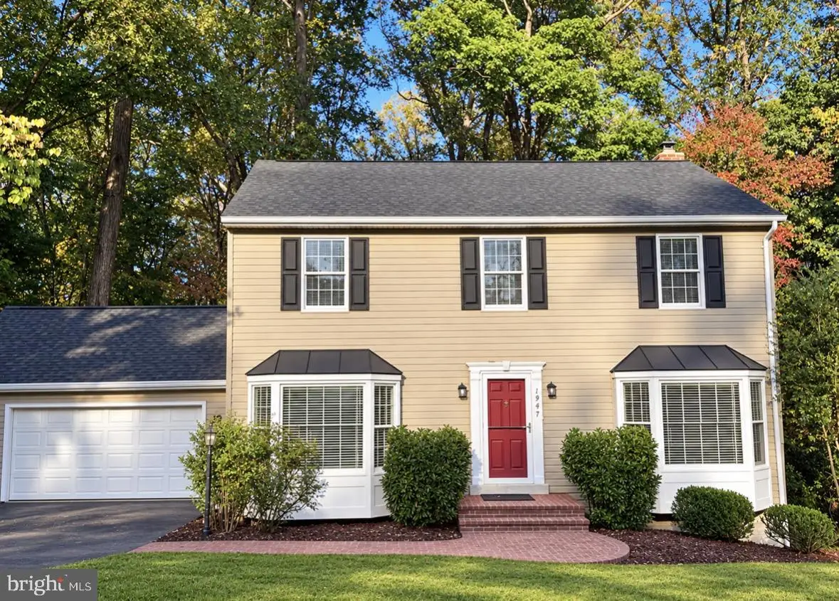 1947 Barton Hill Rd, Reston, VA 20191 - #1