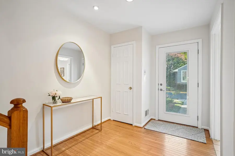 11410 Orchard Green Ct, Reston, VA 20190 - #3