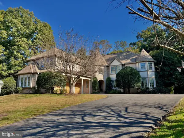 6404 Lake Meadow Dr, BURKE, VA 22015