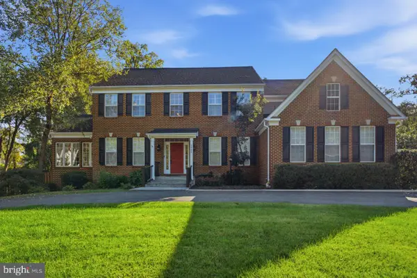 3905 Colonial Ave, ALEXANDRIA, VA 22309