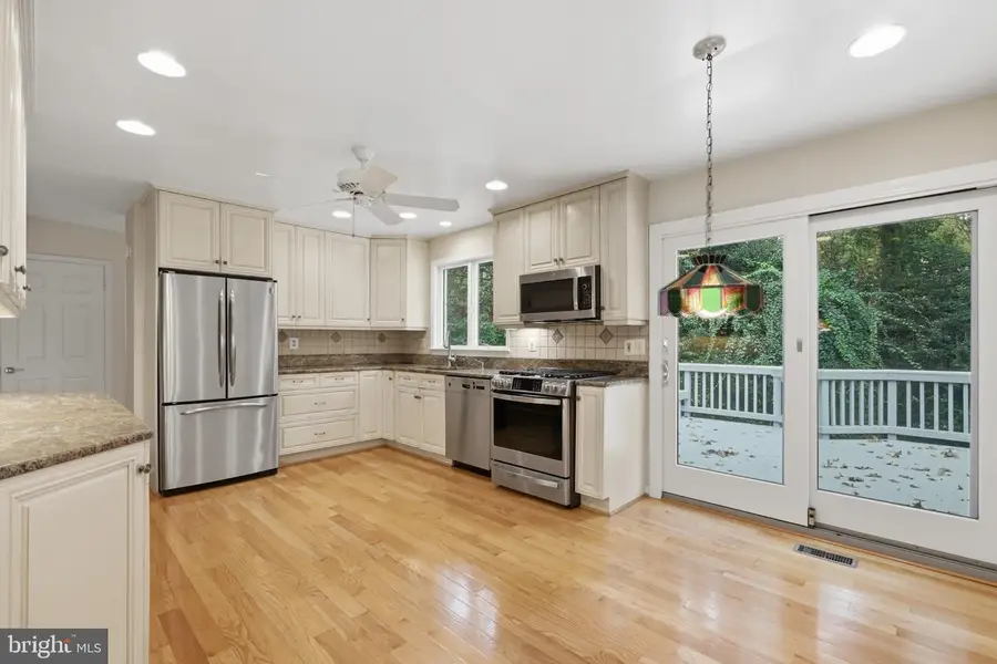 2822 Bree Hill Rd, Oakton, VA 22124 - #3