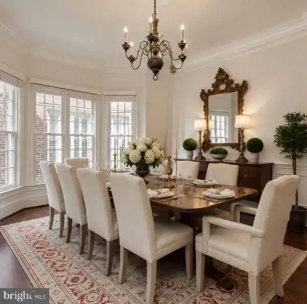 7217 Farm Ct, McLean, VA 22101 - #3