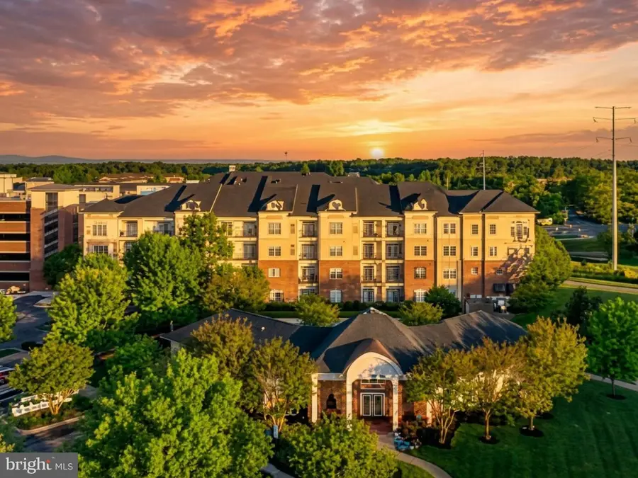 3810 Lightfoot St #411, Chantilly, VA 20151 - #2