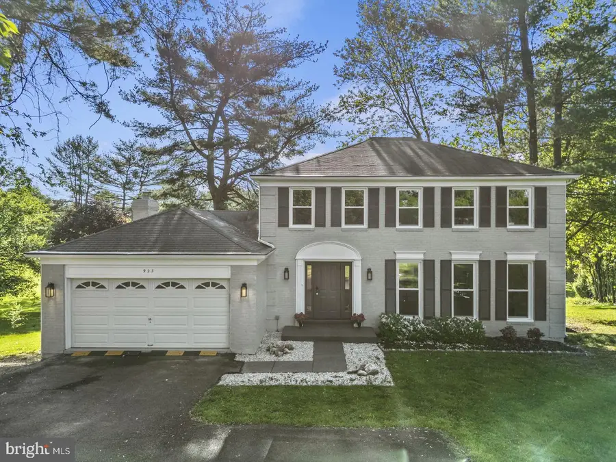 923 Riva Ridge Dr, Great Falls, VA 22066 - #3