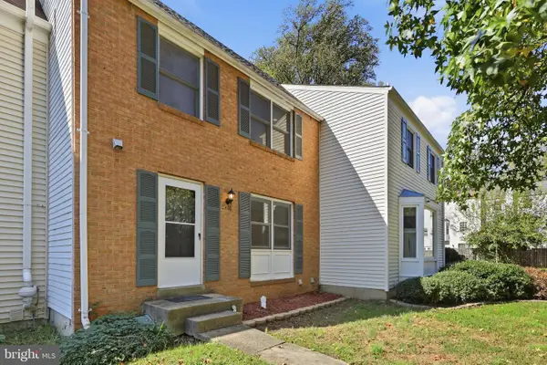 2910 Ellenwood Dr, FAIRFAX, VA 22031