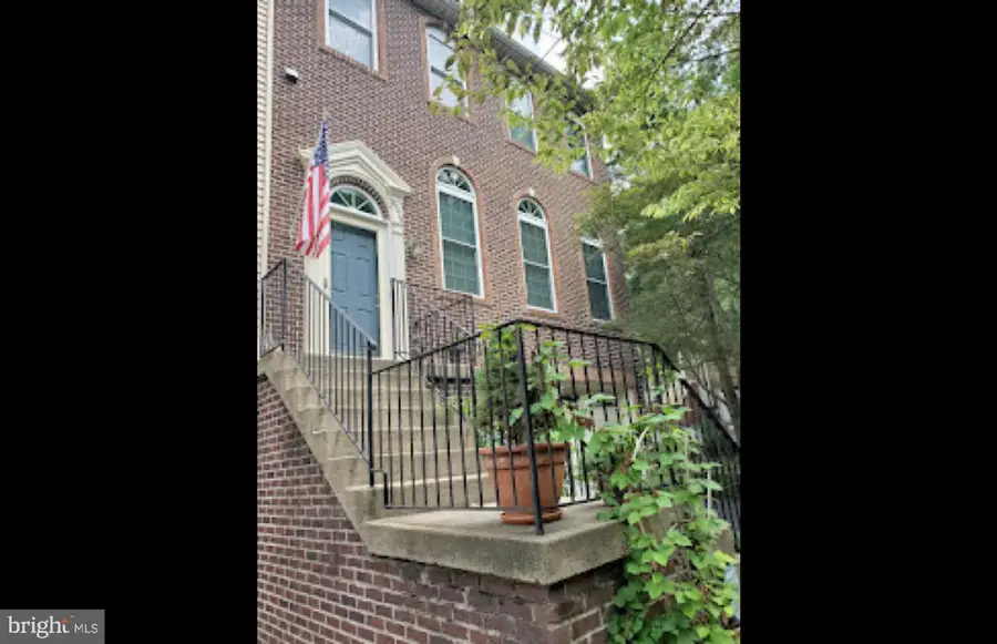 4023 Rosemeade Dr, Fairfax, VA 22033 - #2