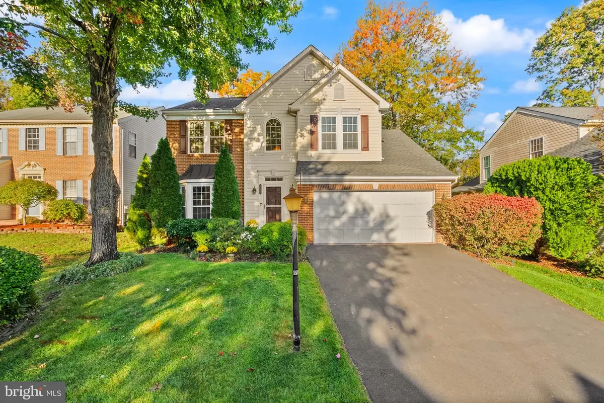 7312 Hollyford Ln, Alexandria, VA 22315 - #1