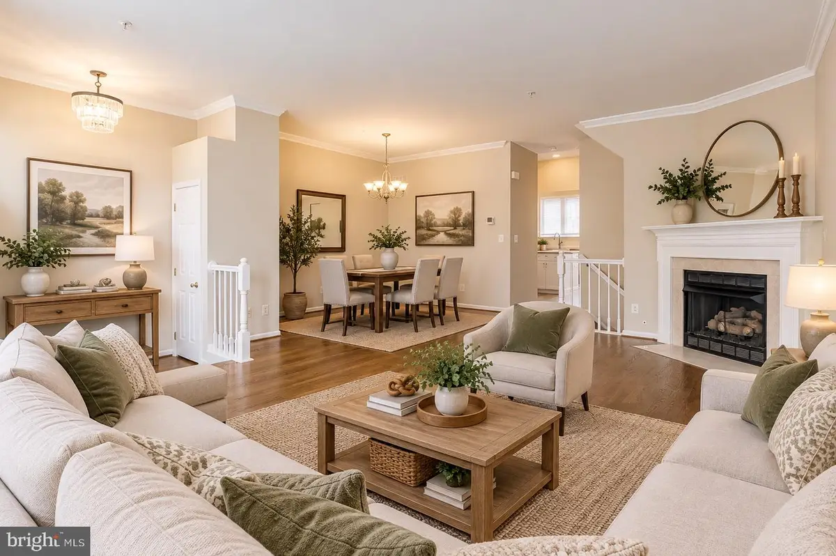 2515 Woodrow Wilson Dr, Herndon, VA 20171 - #1