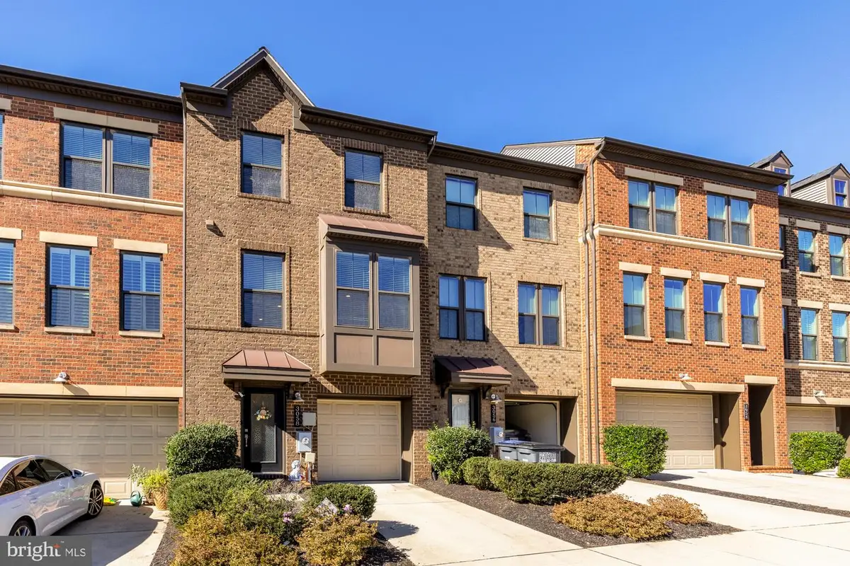 3058 Wild Blue Indigo Ct, Fairfax, VA 22031 - #1