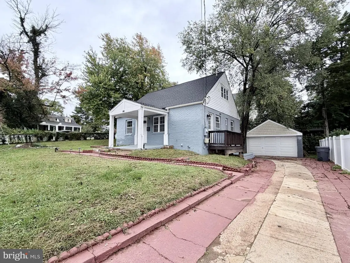 7124 Quincy Ave, Falls Church, VA 22042 - #1