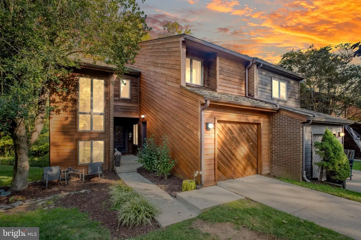 2245 Cedar Cove Ct, Reston, VA 20191 - #1