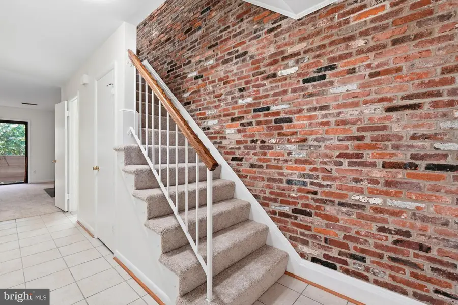 3840a Steppes Ct, Falls Church, VA 22041 - #2
