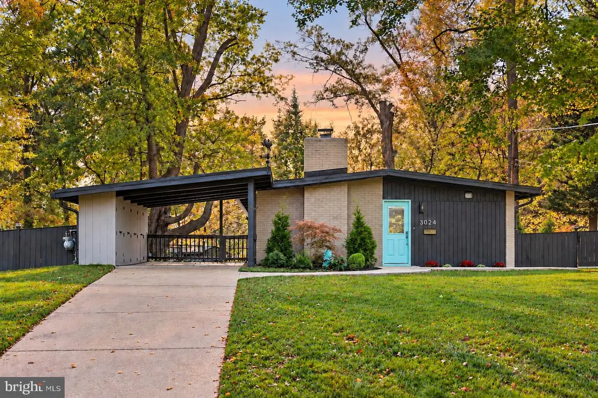 3024 Pine Spring Rd, Falls Church, VA 22042 - #1