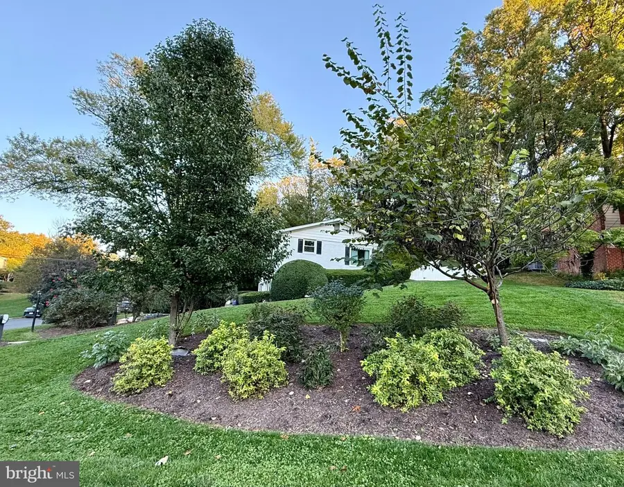 3907 Forest Grove Dr, Annandale, VA 22003 - #3