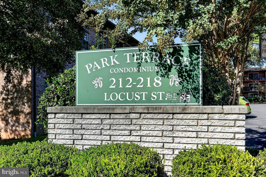 212 Locust St Se #108, Vienna, VA 22180 - #3
