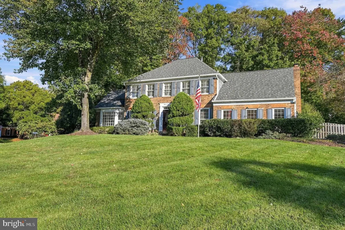 8514 Heron Pond Ln, Fairfax Station, VA 22039 - #1