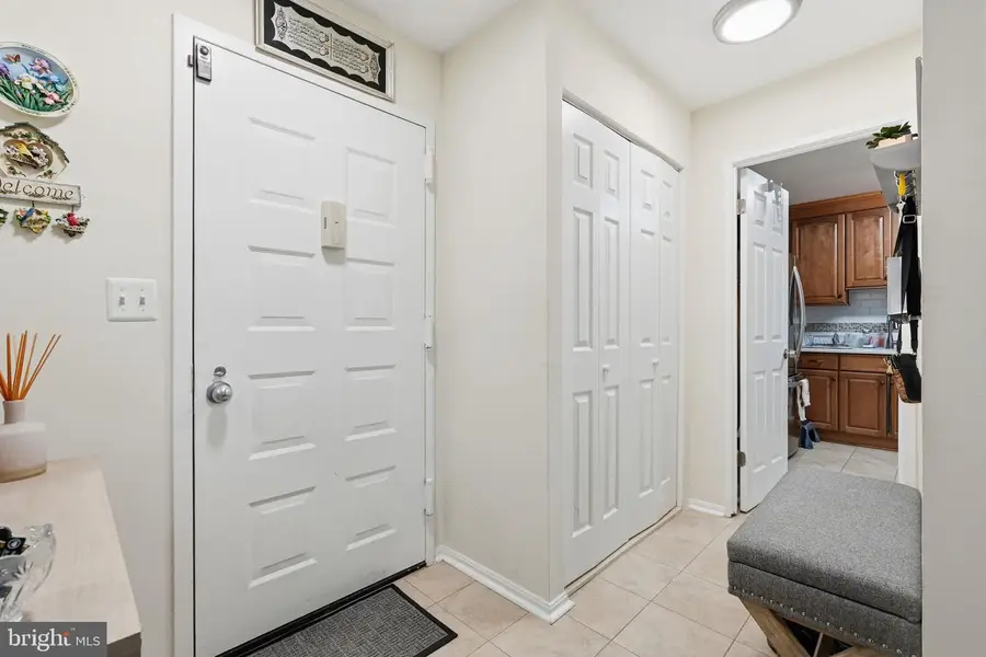 8350 Greensboro Dr #424, McLean, VA 22102 - #3