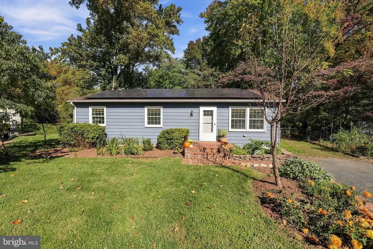 1911 Pice Pl, Falls Church, VA 22043 - #1