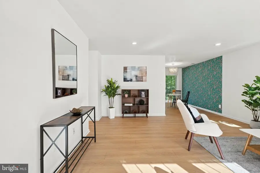 1911 Pice Pl, Falls Church, VA 22043 - #3