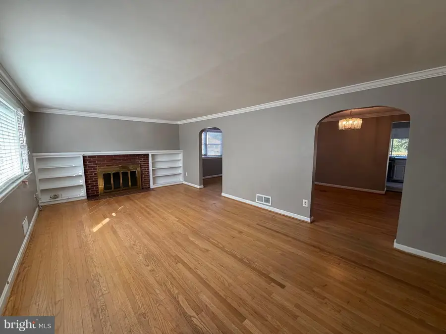 3907 Prosperity Ave, Fairfax, VA 22031 - #3