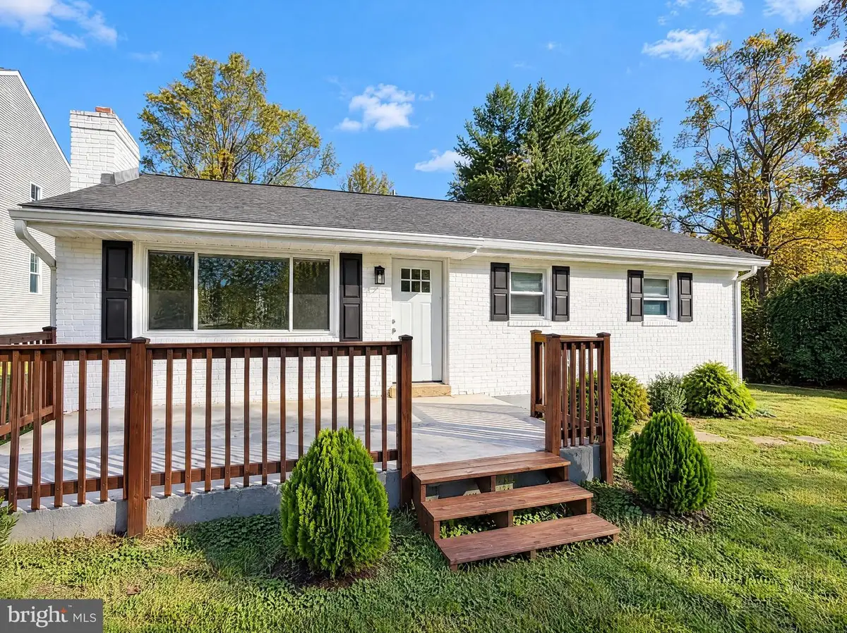 3007 Fairhill Rd, Fairfax, VA 22031 - #1