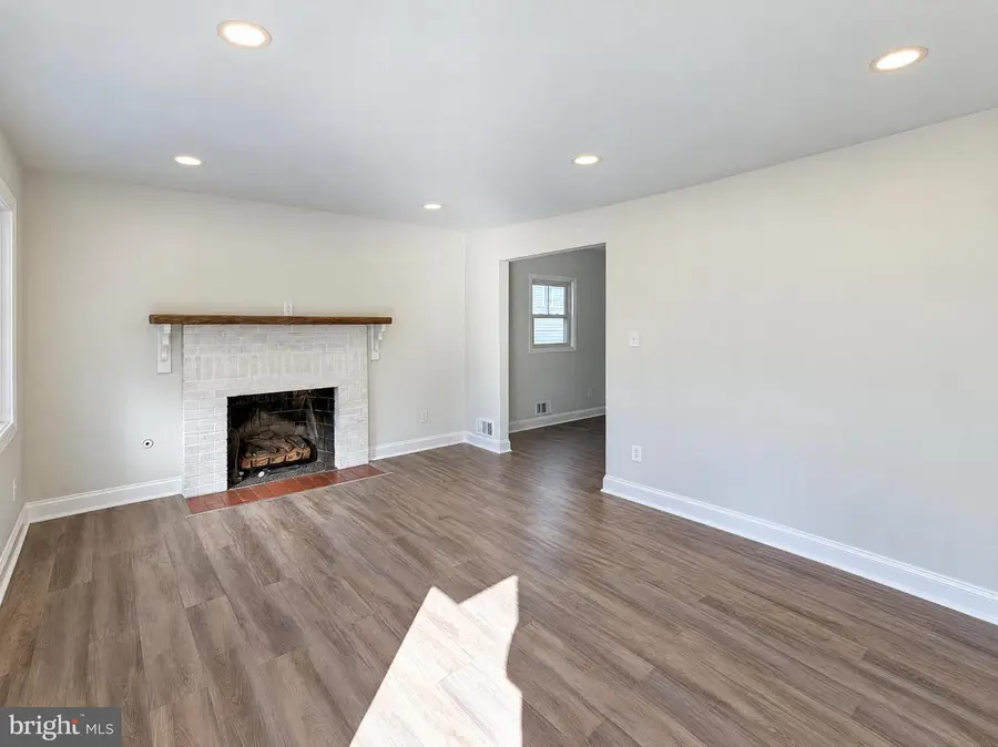 3007 Fairhill Rd, Fairfax, VA 22031 - #3