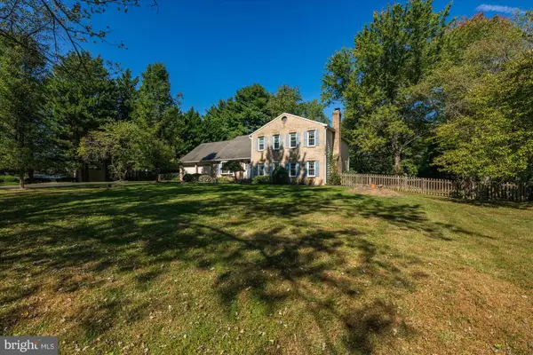 9704 Darlene Ln, GREAT FALLS, VA 22066