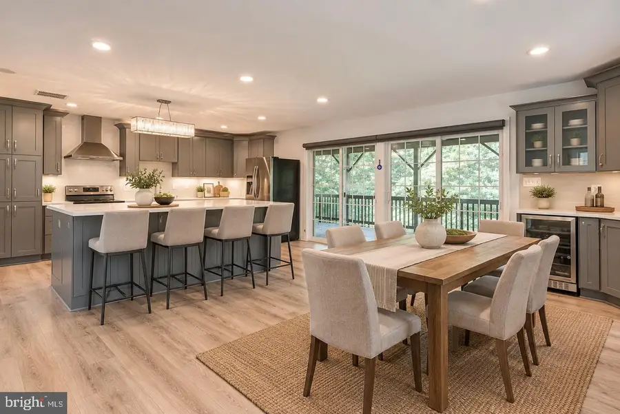 3222 Dye Dr, Falls Church, VA 22042 - #3