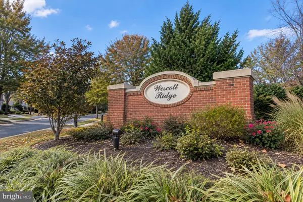 11501 Cardoness Ln #101, FAIRFAX, VA 22030