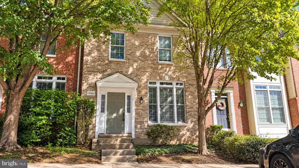 11744 Valley Ridge Cir, FAIRFAX, VA 22033