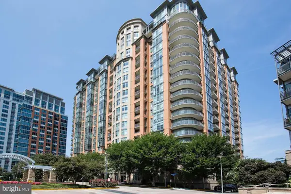 8220 Crestwood Heights Dr #714, MCLEAN, VA 22102
