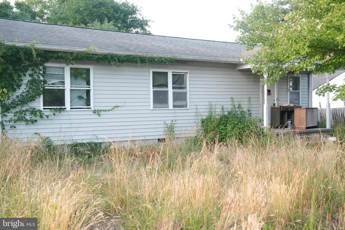 103 Louis St, Emporia, VA 23847 - #1