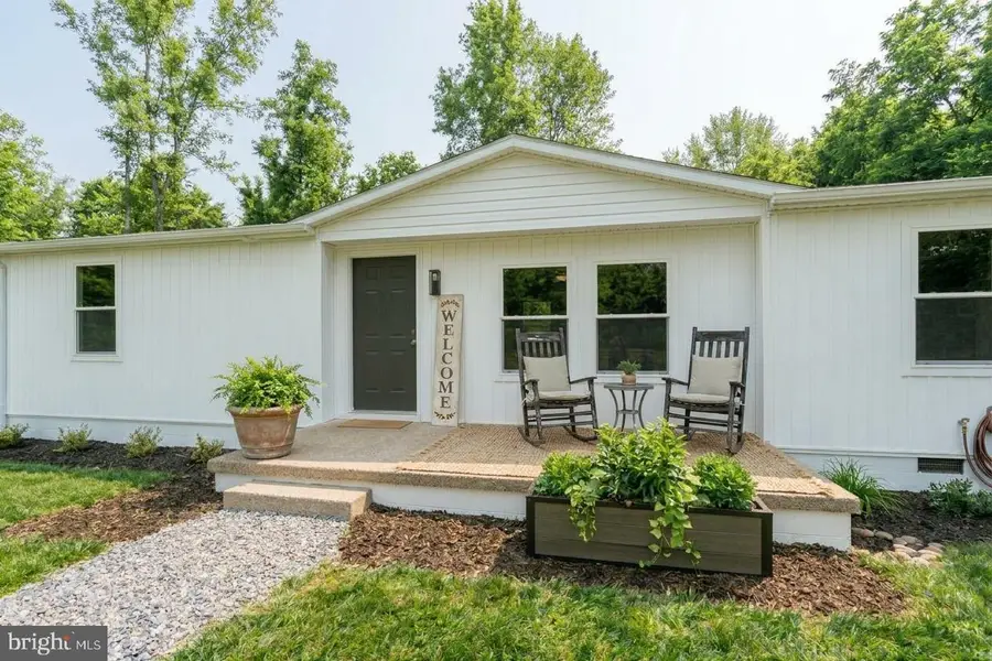 3662 Whitehall Rd, Sandy Hook, VA 23153 - #3