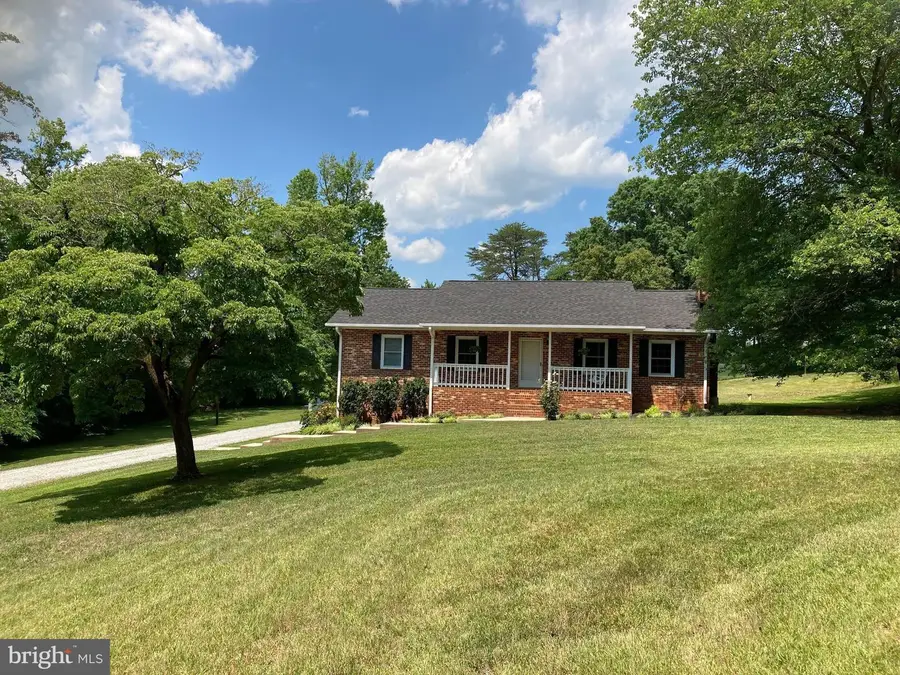 2412 Fairground Rd, Maidens, VA 23102 - #3