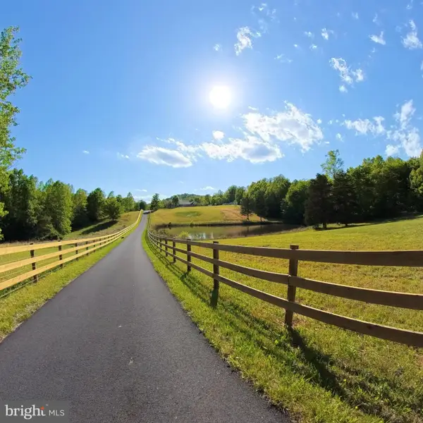1225 Middle River Rd, STANARDSVILLE, VA 22973
