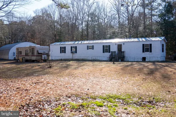 7811 Phils Dr, GLOUCESTER, VA 23061